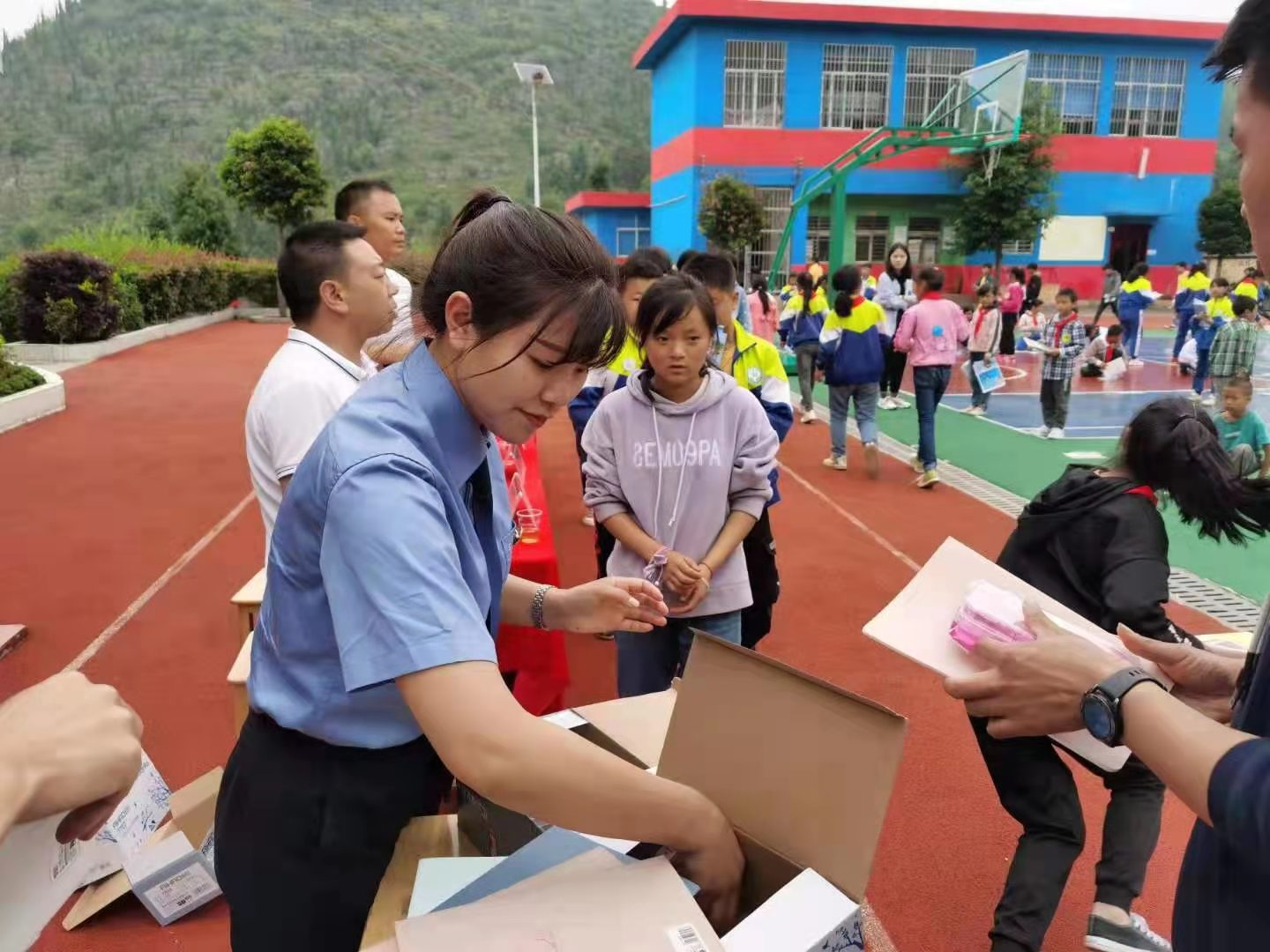 “检爱同行，共护未来”